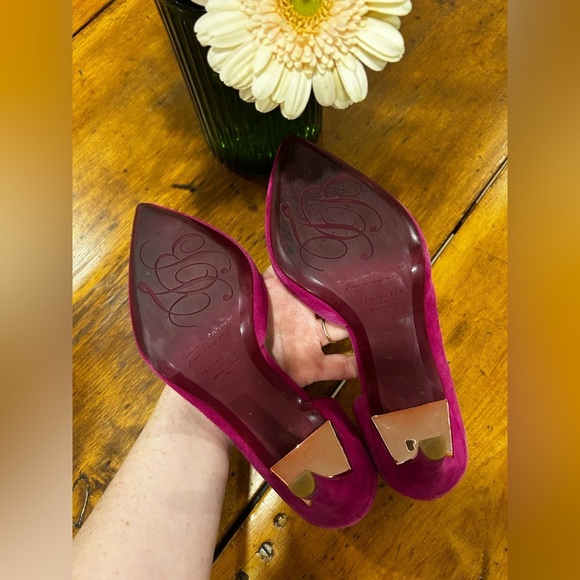 Ted Baker fuchsia pink d’Orsay style suede 4”heels size 10 - Picture 4 of 5